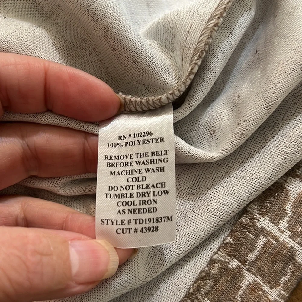 Connected apparel cap sleeve belted dress. Size 12 - Picture 8 of 8